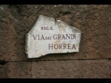 02547 ostia - regio ii - via dei grandi horrea - schild.jpg